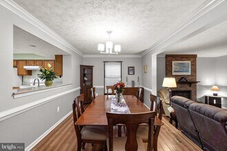 11633 Sun Cir Way in Columbia, MD - Building Photo - Building Photo