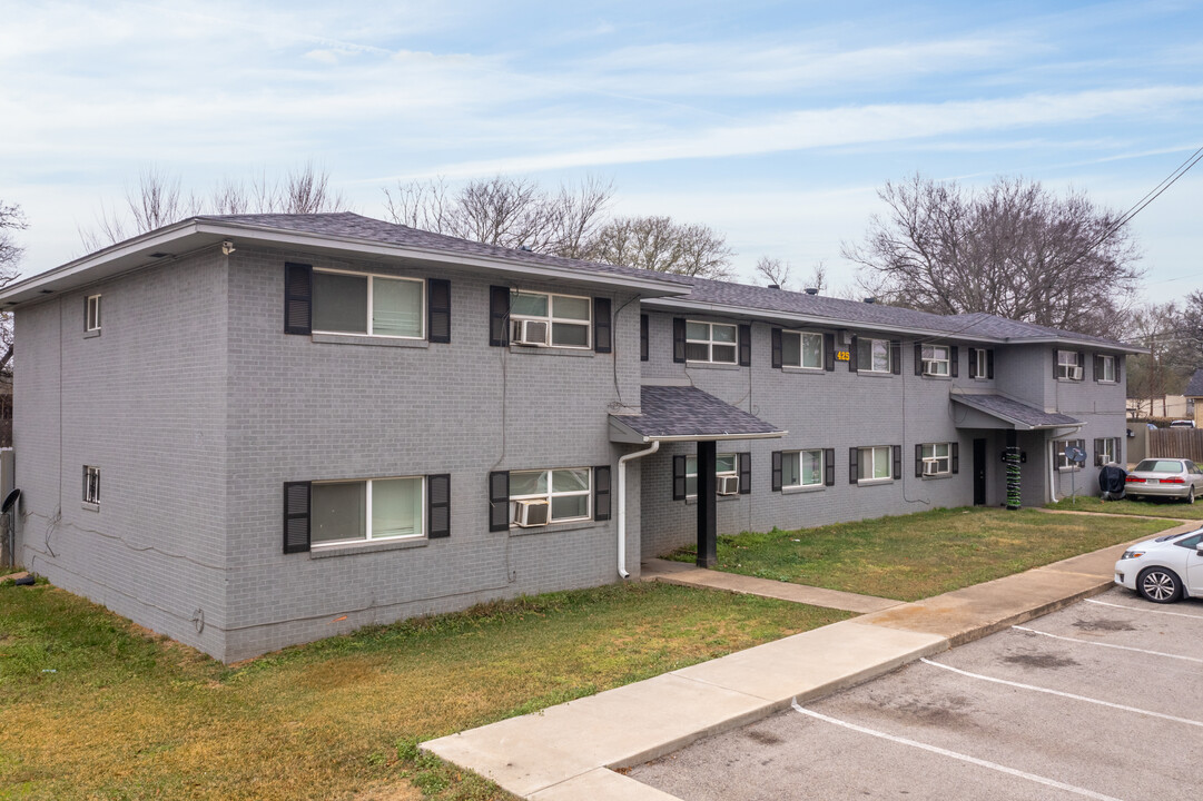 High Street Apartments in Longview, TX - Building Photo