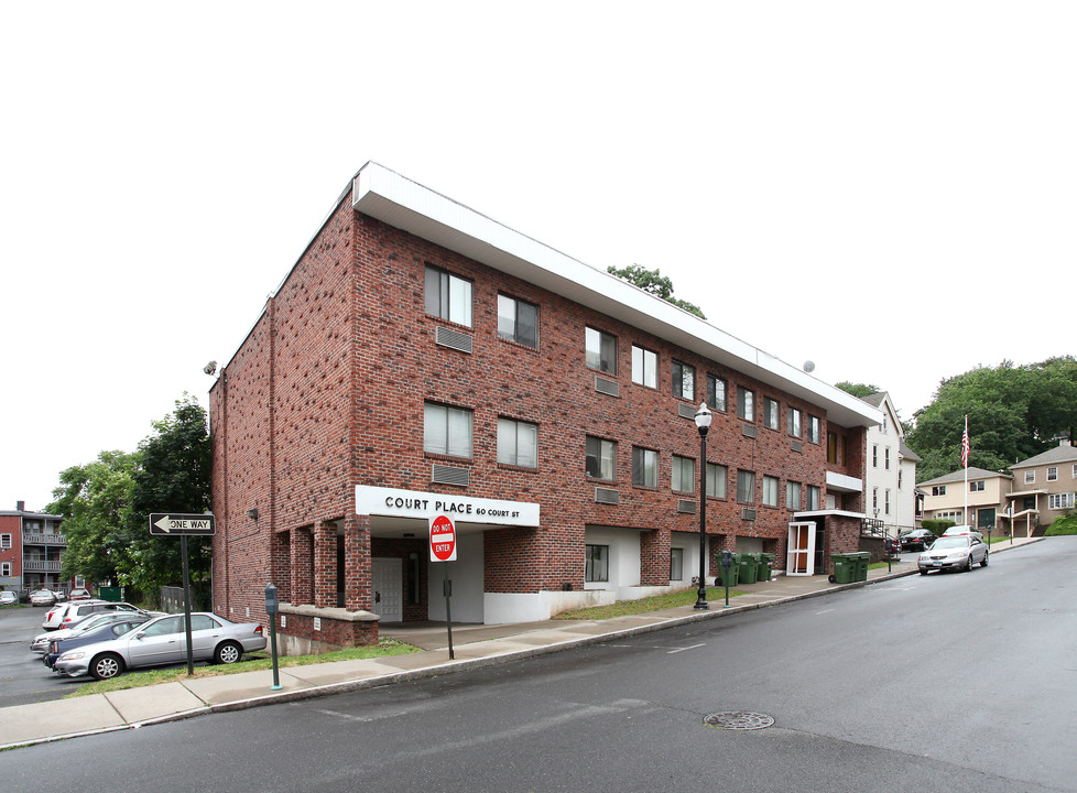 Court Place in New Britain, CT - Building Photo