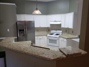 12013 Evergreen Hollow Dr in Charlotte, NC - Building Photo - Building Photo