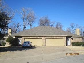 12015-12037 Leisure Way in Dallas, TX - Building Photo - Building Photo