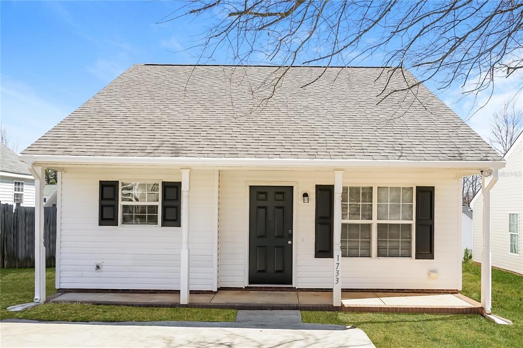 305 Pine St in DeLand, FL - Building Photo