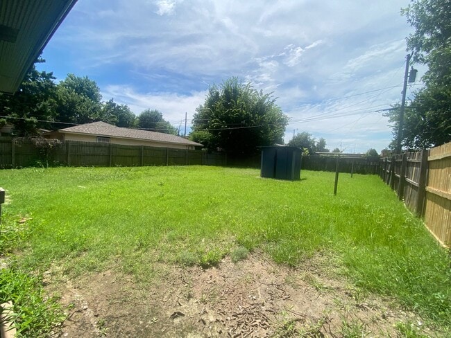 4105 N Wheeler Ave in Bethany, OK - Building Photo - Building Photo