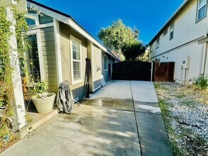 1237 Ian Ct in Sparks, NV - Building Photo - Building Photo