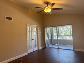 2831 N Oakland Forest Dr in Oakland Park, FL - Building Photo