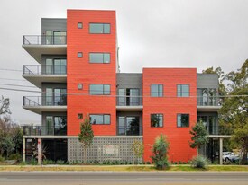 1615 E 7th St, Unit 401 in Austin, TX - Building Photo