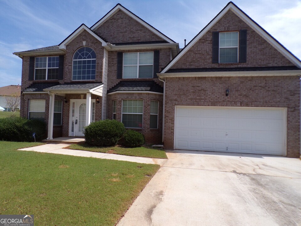 1527 Paceville Ct NE in Conyers, GA - Building Photo