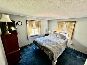 20 Hazlett Ln in Washington, PA - Foto de edificio - Building Photo