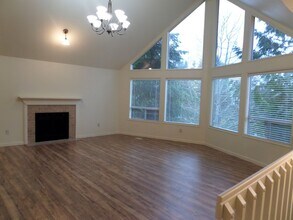 612 47th St SE in Auburn, WA - Building Photo - Building Photo