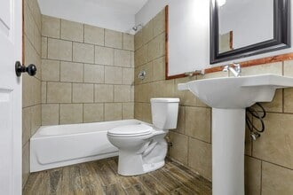 454 E 16th Ave in Columbus, OH - Building Photo - Building Photo