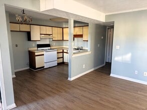 826 Willow Pointe in Anniston, AL - Building Photo - Building Photo