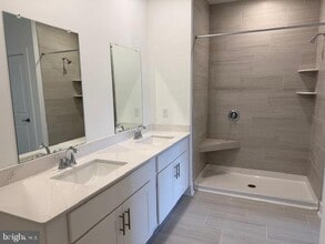 5206 MARY ASHBY Way in Pennington, NJ - Building Photo - Building Photo