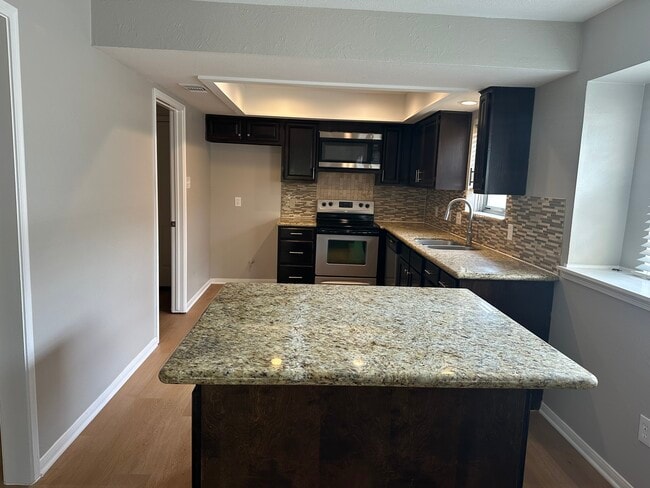 14855 Easingwold Dr in Houston, TX - Building Photo - Building Photo