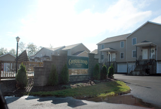 Carrollwood Village in Erie, PA - Foto de edificio - Building Photo