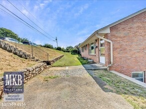 800 Maryland Ave in Salem, VA - Building Photo - Building Photo