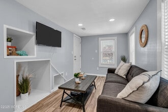 68 Clark Ave in Ocean Grove, NJ - Building Photo - Building Photo