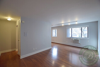 6201 N Kenmore Ave in Chicago, IL - Foto de edificio - Building Photo