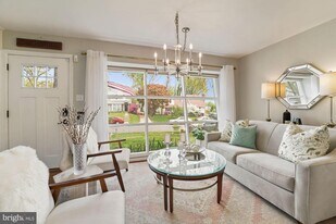 6608 Cornell Dr in Alexandria, VA - Building Photo