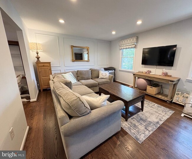 2651 Centennial Ct in Alexandria, VA - Foto de edificio - Building Photo