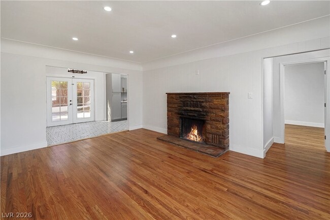 property at 1140 Hillside Pl