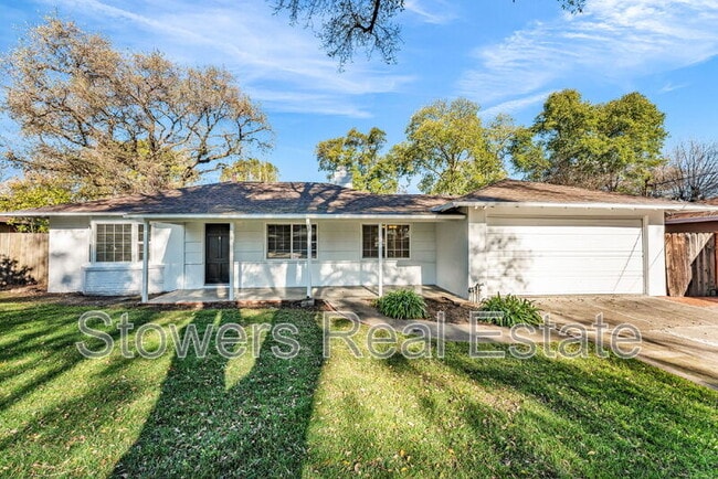 property at 1718 Mary Dr