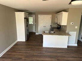 415 Martha Ln in Clarksville, TN - Building Photo