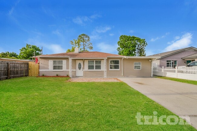 property at 1707 W Hanlon St