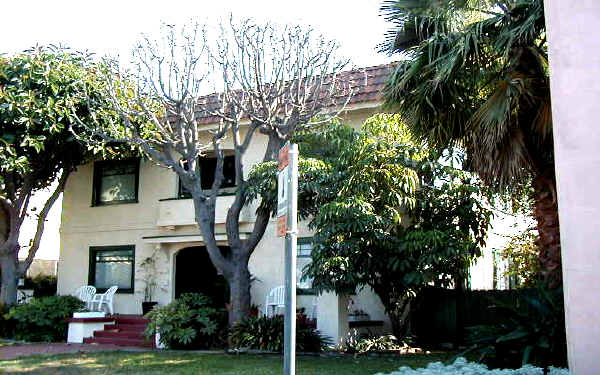 1808-1812 E 2nd St in Long Beach, CA - Foto de edificio - Building Photo