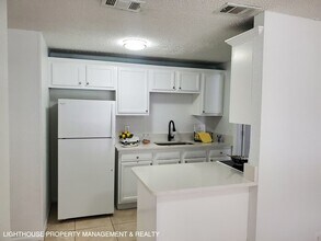 4424 Bedivere Rd in Jacksonville, FL - Building Photo - Building Photo