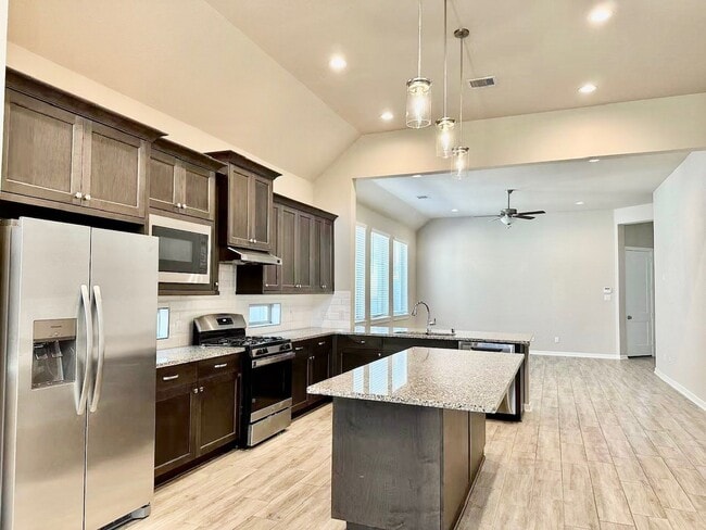 1907 Waters Branch Dr in Sienna, TX - Building Photo - Building Photo