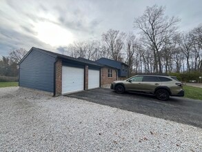 4235 Straight Arrow Rd in Beavercreek, OH - Building Photo - Building Photo