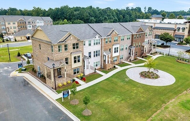 850 Sunset Park Dr in Suwanee, GA - Foto de edificio - Building Photo