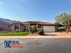 140 Tuacahn Dr in Ivins, UT - Building Photo