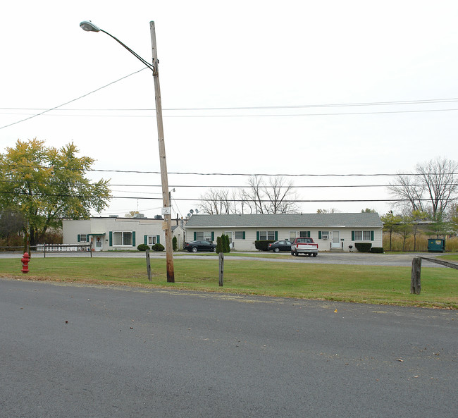 Hudson Village Apartments in Hudson, NY - Foto de edificio - Building Photo