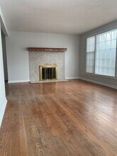 4012 W 75th St in Prairie Village, KS - Building Photo - Building Photo