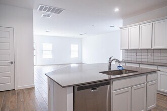 12746 E Giada Dr in Vail, AZ - Building Photo - Building Photo