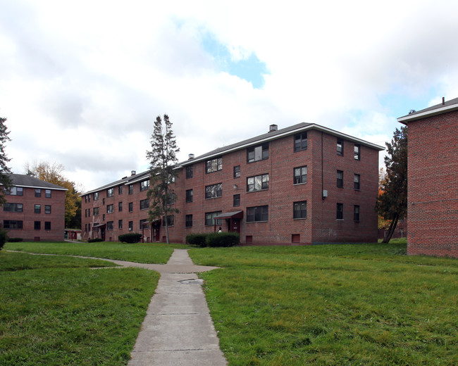 Centennial Gardens in Syracuse, NY - Building Photo - Building Photo