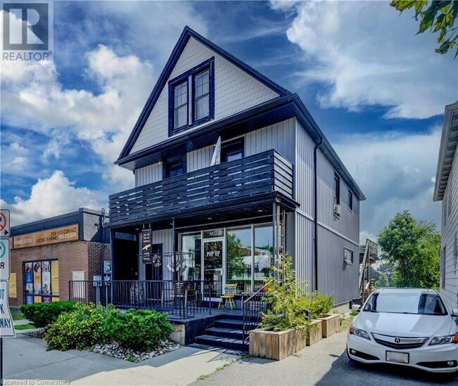 property at 1433 Pelham St