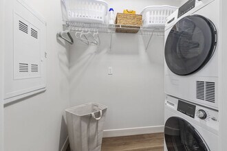 Lofts on Grove in Grand Rapids, MI - Foto de edificio - Building Photo