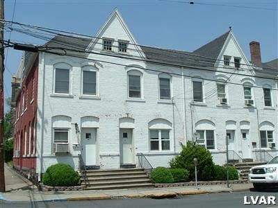 131-137 Broadway St in Bangor, PA - Building Photo