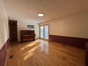 Apartement for Rent in Fredericton, NB - Building Photo - Building Photo