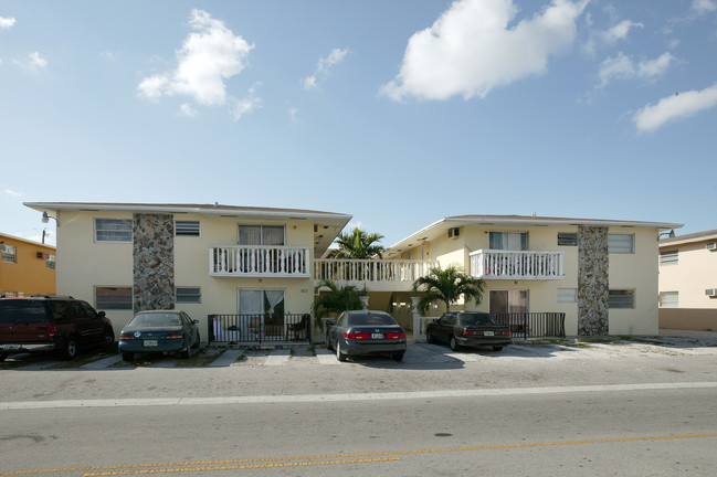 80 W 23rd St in Hialeah, FL - Building Photo - Building Photo