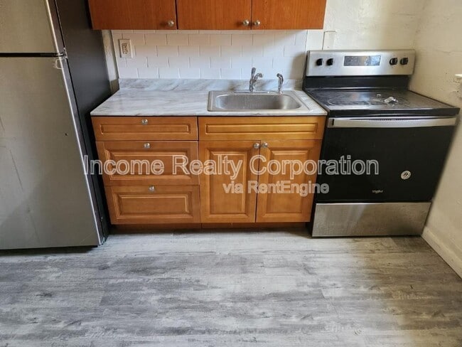 2257 NW 82nd St in Miami, FL - Building Photo - Building Photo