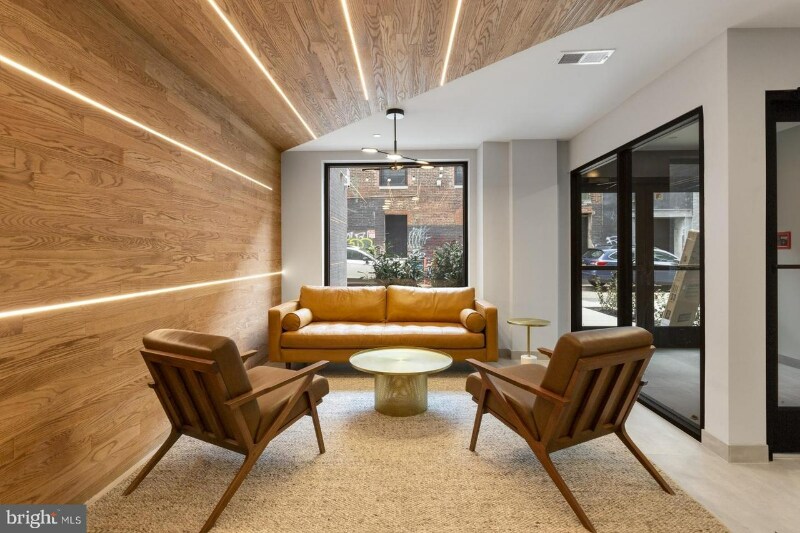 104 W Berks St in Philadelphia, PA - Building Photo