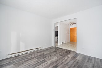 40 Rue Racine in Farnham, QC - Building Photo - Building Photo