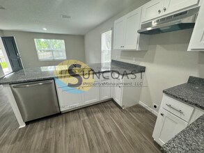 11473 Oakfield Ct, Unit 101 in Jacksonville, FL - Building Photo - Building Photo