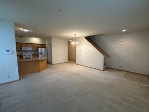 2565 Evans Ct in Dupont, WA - Building Photo - Building Photo