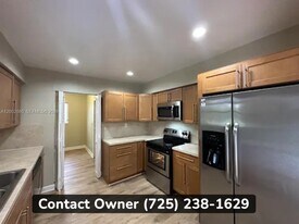 3000 SW 97th Ct in Miami, FL - Building Photo