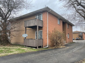 1610 S Spring St in Springfield, IL - Foto de edificio - Building Photo