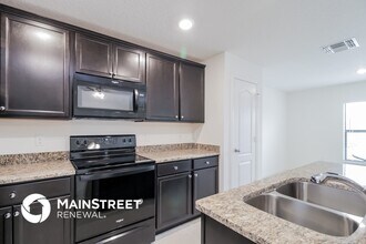 1187 Moyle Way in Mascotte, FL - Building Photo - Building Photo